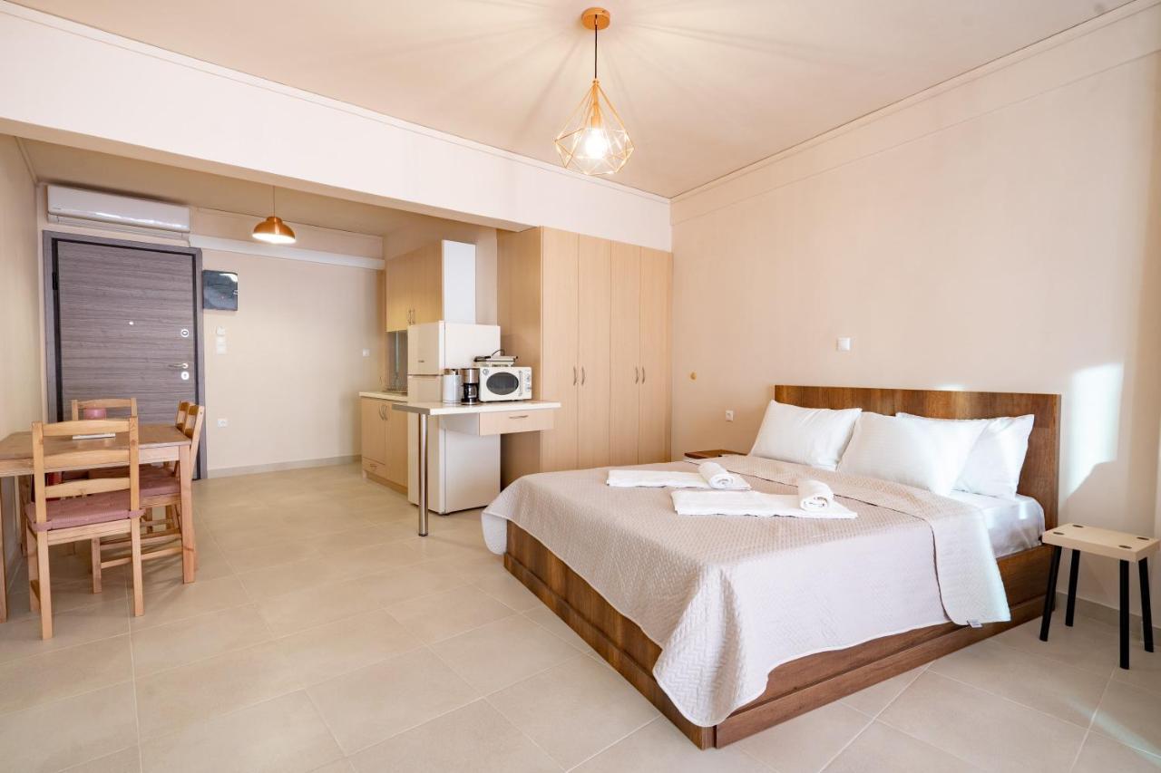 Monastiraki Metro Station Studio For 4 Persons Athene Buitenkant foto