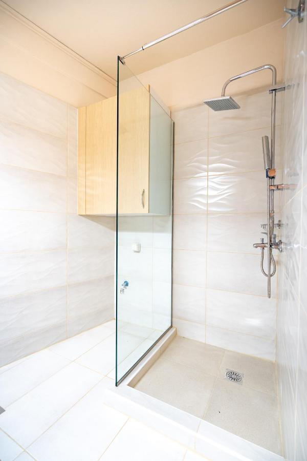 Monastiraki Metro Station Studio For 4 Persons Athene Buitenkant foto