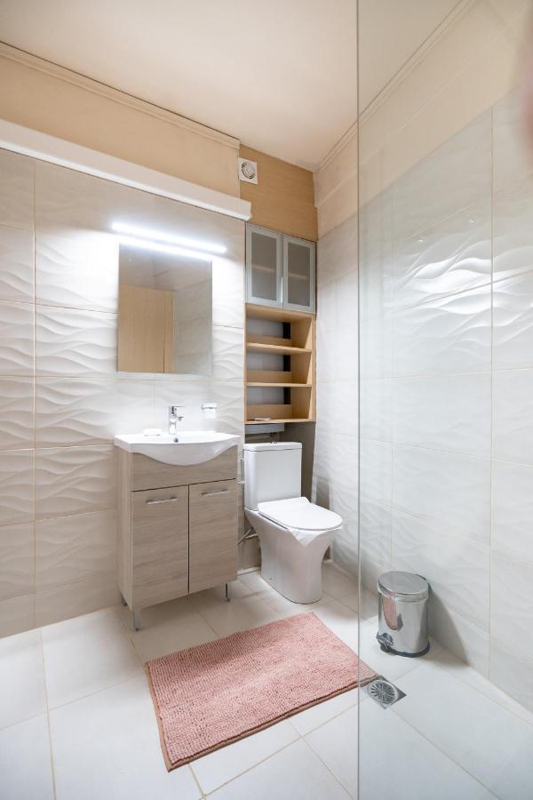 Monastiraki Metro Station Studio For 4 Persons Athene Buitenkant foto